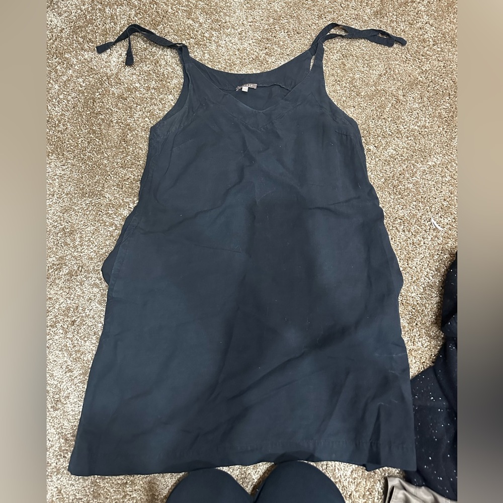 Lilla P Sz large tie shoulder/pocket dress